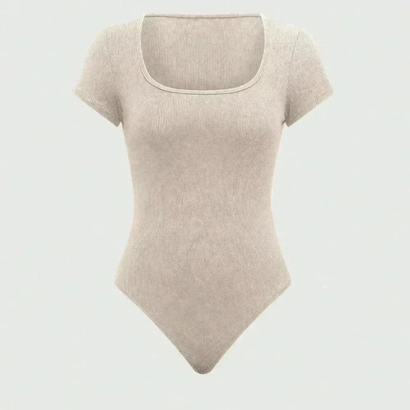 Apricot Casual Women's Solid Color Short Sleeve Bodysuit And Drawstring Pants - Picture 3 of 6